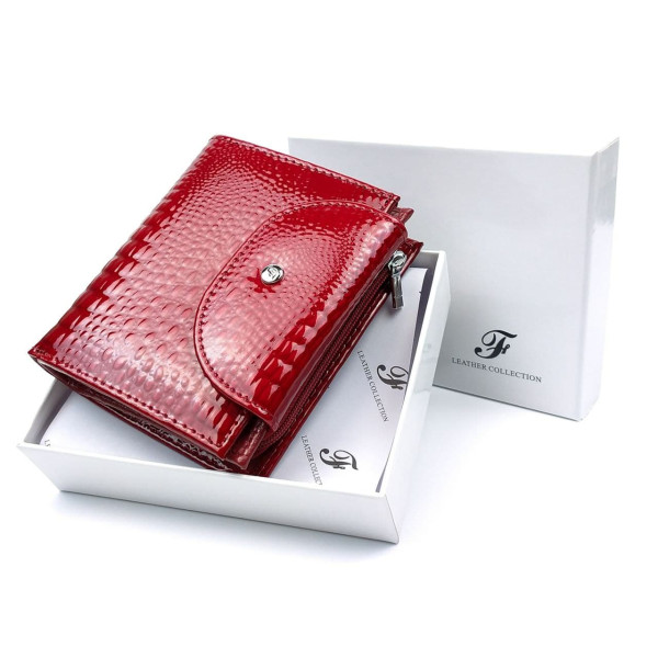 Женский  маленький лаковый кошелек из кожи Salfeite F-AE44-RED красный